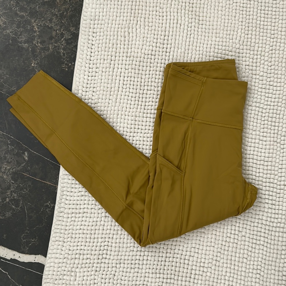 Lululemon Capri Leggings